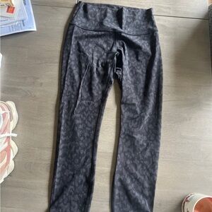 Lululemon Wunder Under Legging 25” Luxtreme Size 6